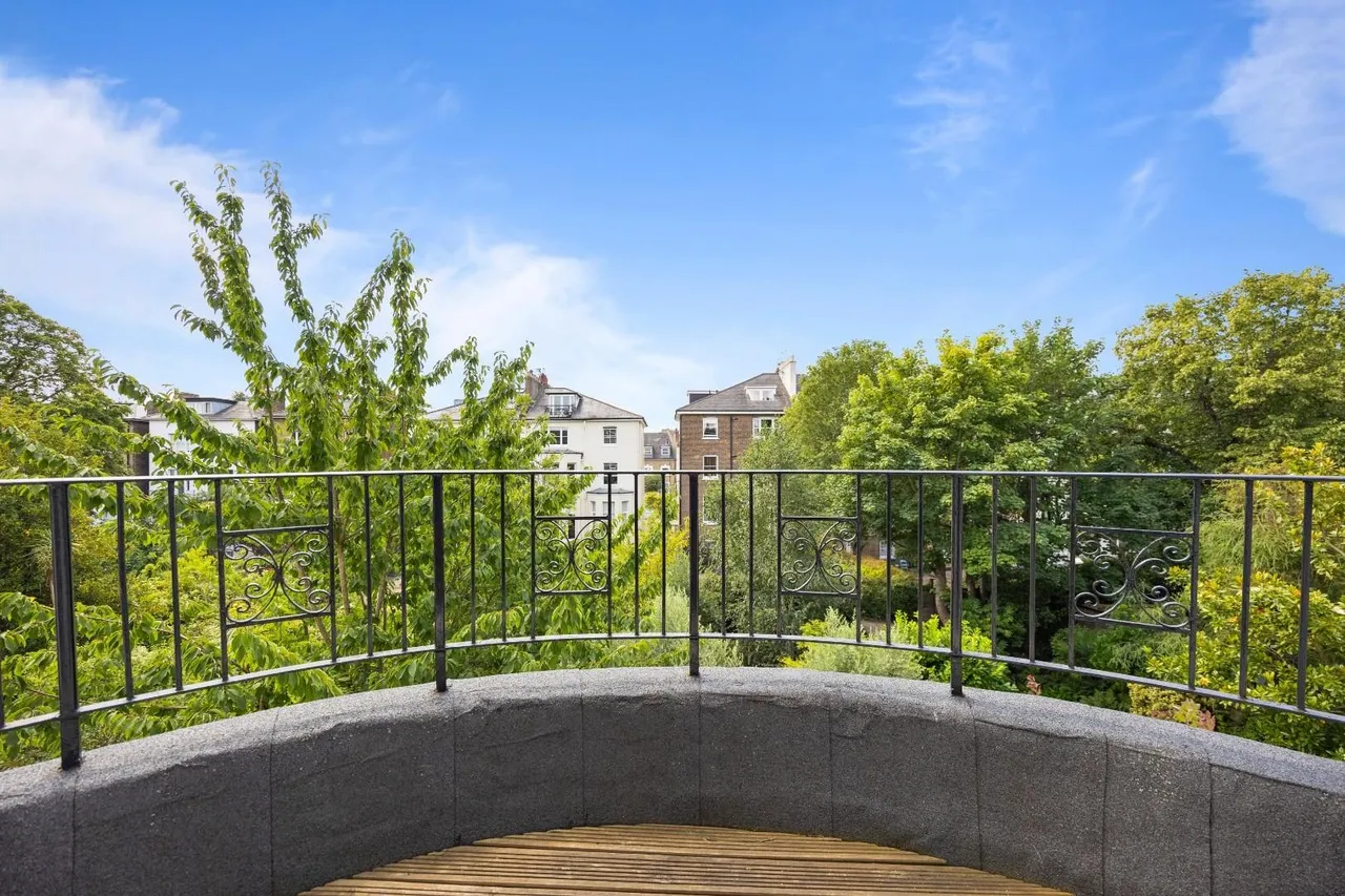 Belsize Square Belsize Park, London NW3 4HT, photo 3