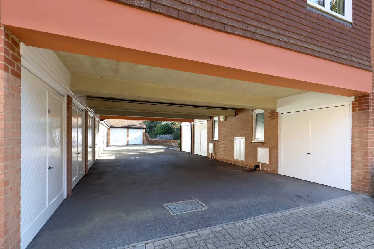 Reynolds Road, Beaconsfield, HP9, photo 14