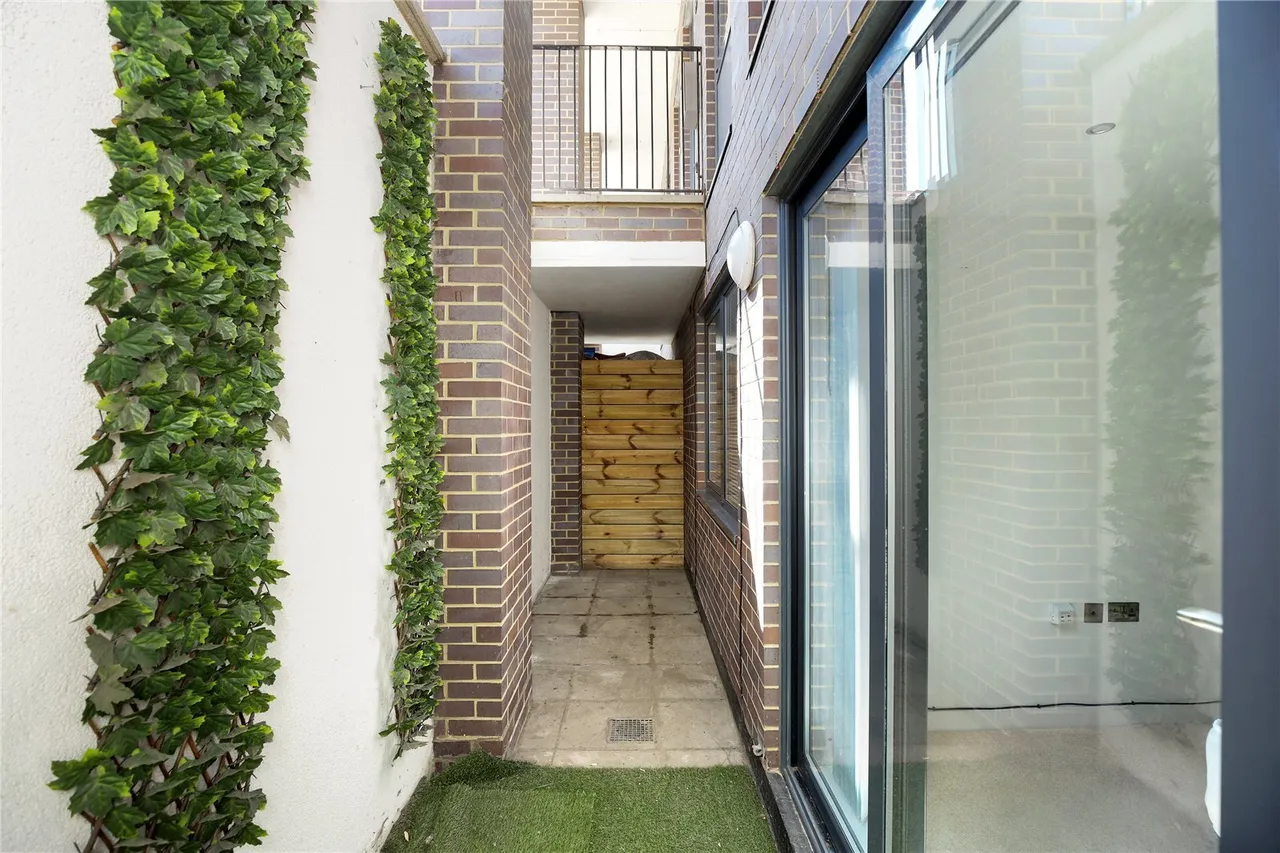 North Tenter Street, London, E1, photo 16