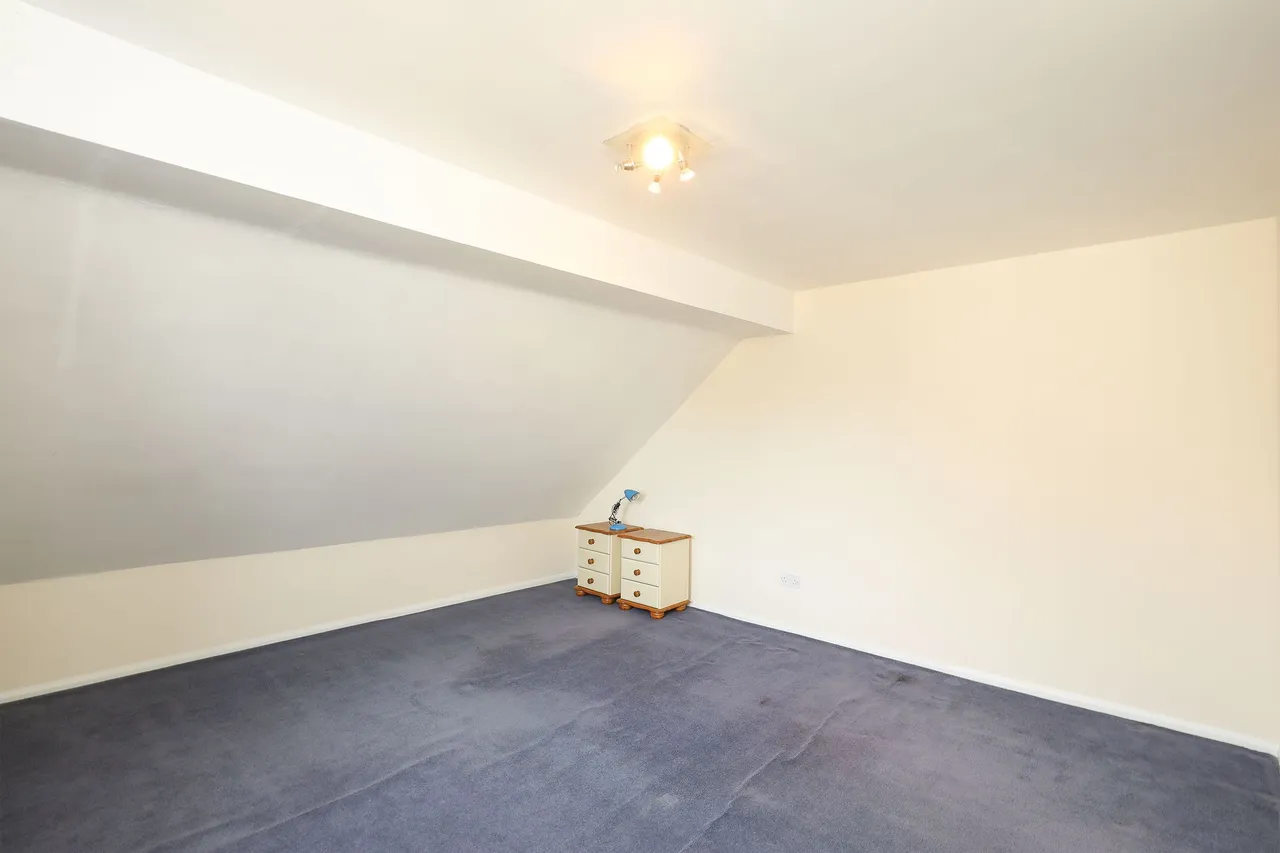 Lindisfarne Court, Chesterfield, S40, photo 10