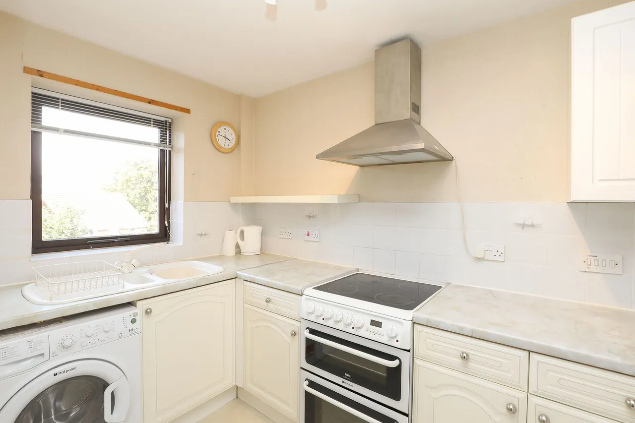 Lindisfarne Court, Chesterfield, S40, photo 4