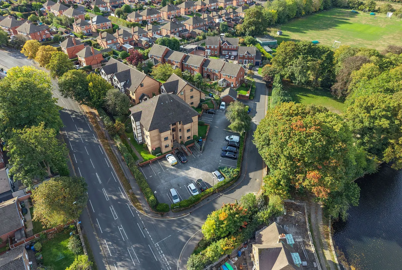 Lindisfarne Court, Chesterfield, S40, photo 23