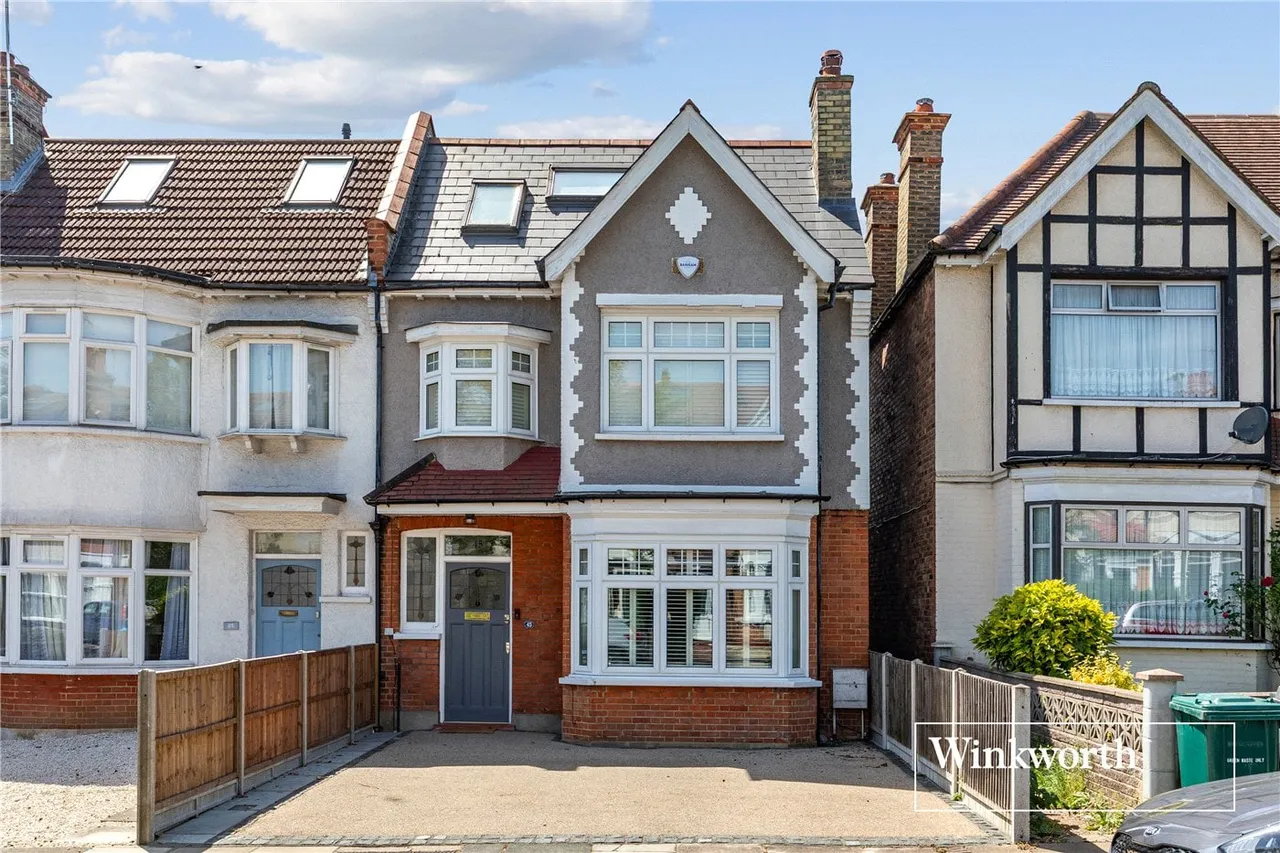 4 bed house for sale, Queens Avenue, Finchley, N3