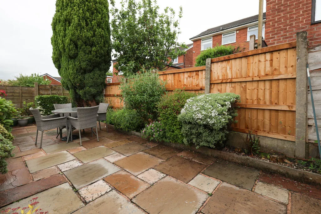 Stock Grove Milnrow, Rochdale OL16 3XB, photo 21