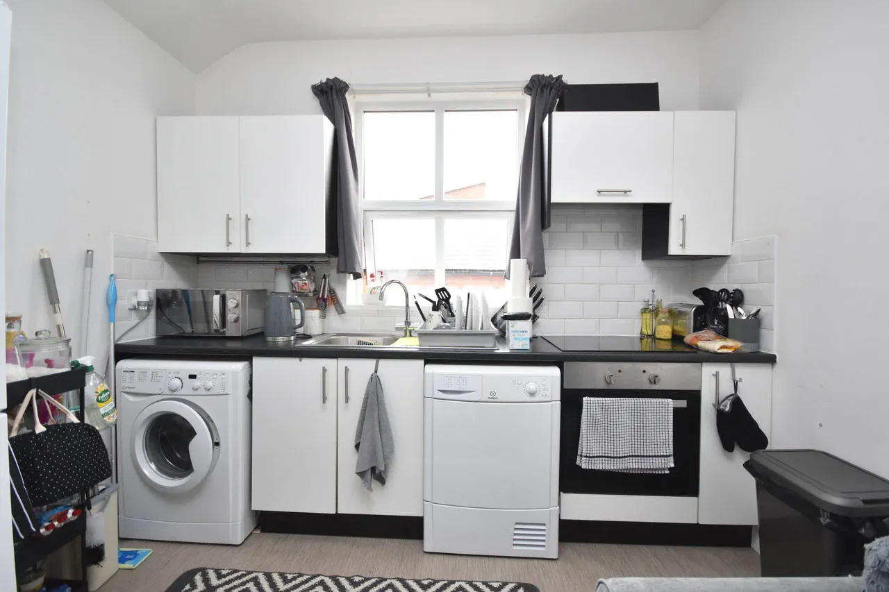 124 King Edward Road, Abington, Northampton, NN1 5LU, photo 3