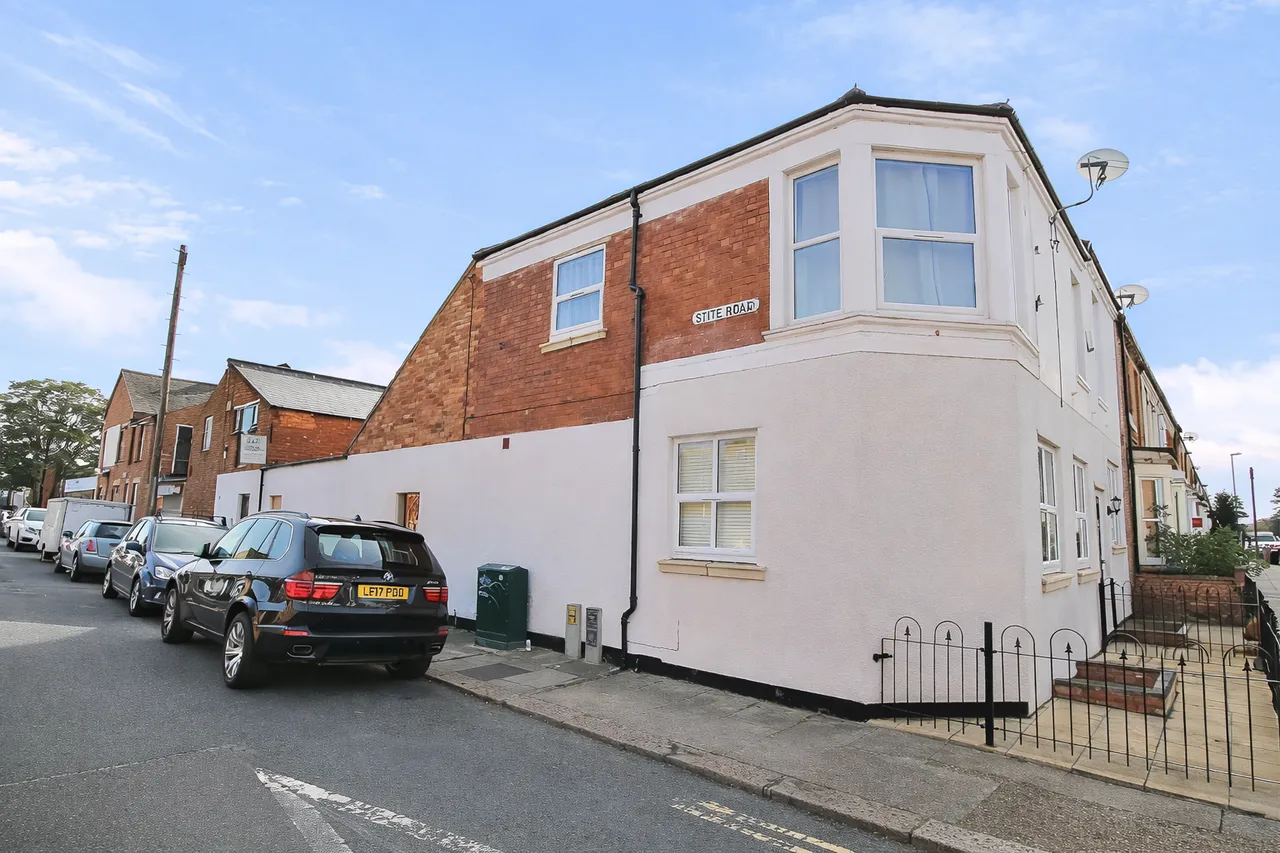 1 bed property for sale — 124 King Edward Road, Abington, Northampton, NN1 5LU
