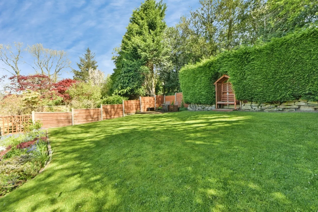 Ridge Crescent, Marple, Stockport, Greater Manchester, SK6, photo 18