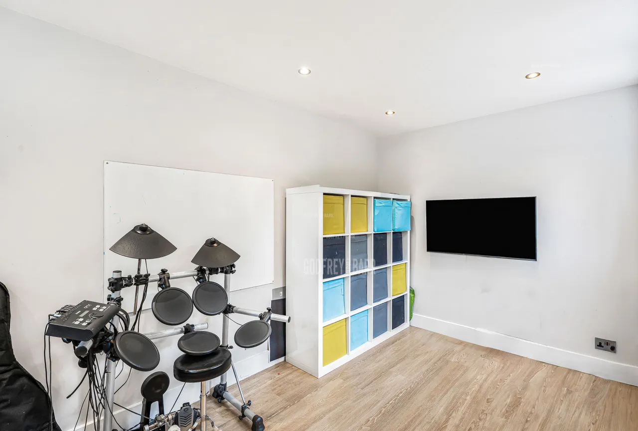 Vivian Way, Hampstead Garden Suburb, N2, photo 12