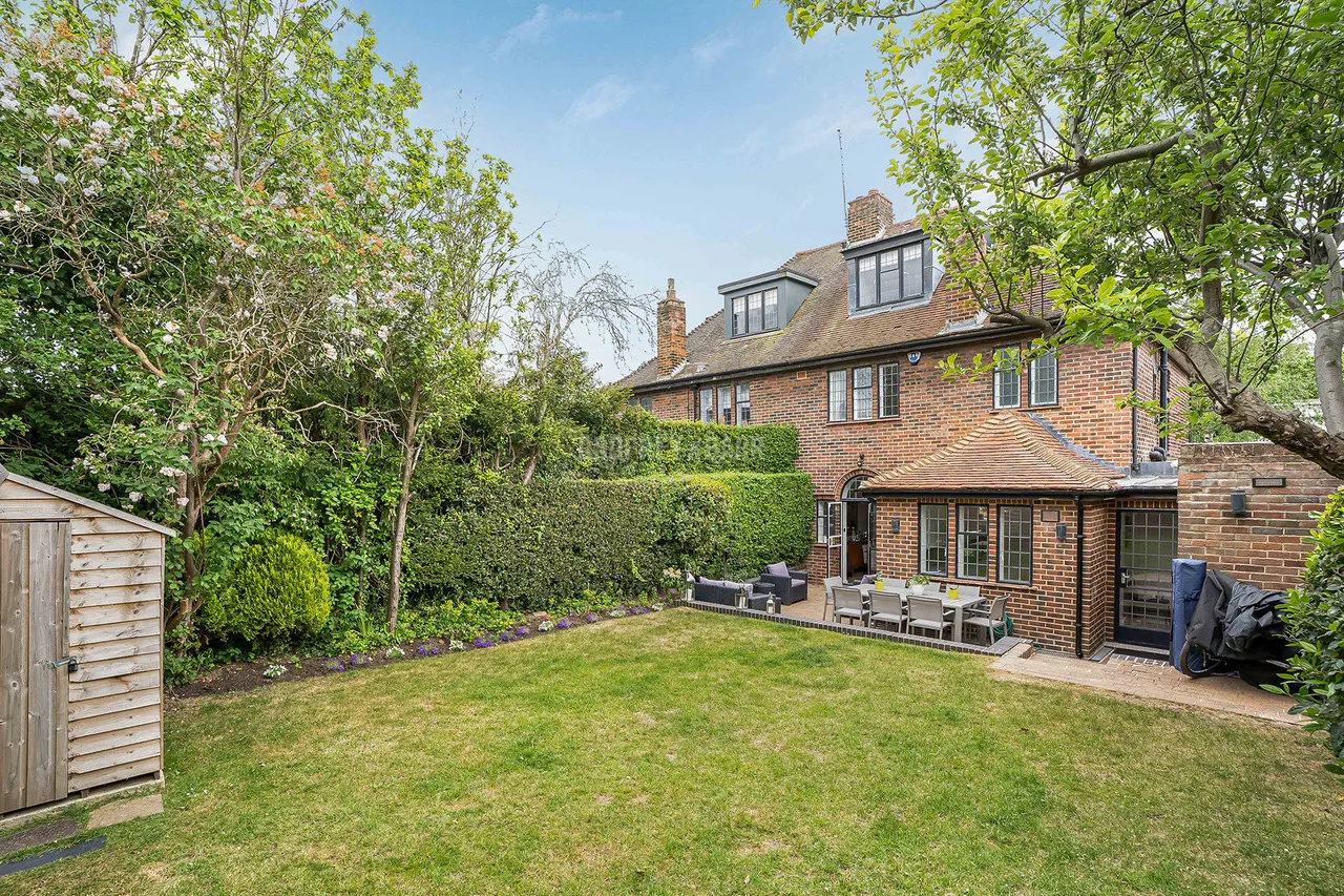 Vivian Way, Hampstead Garden Suburb, N2, photo 24