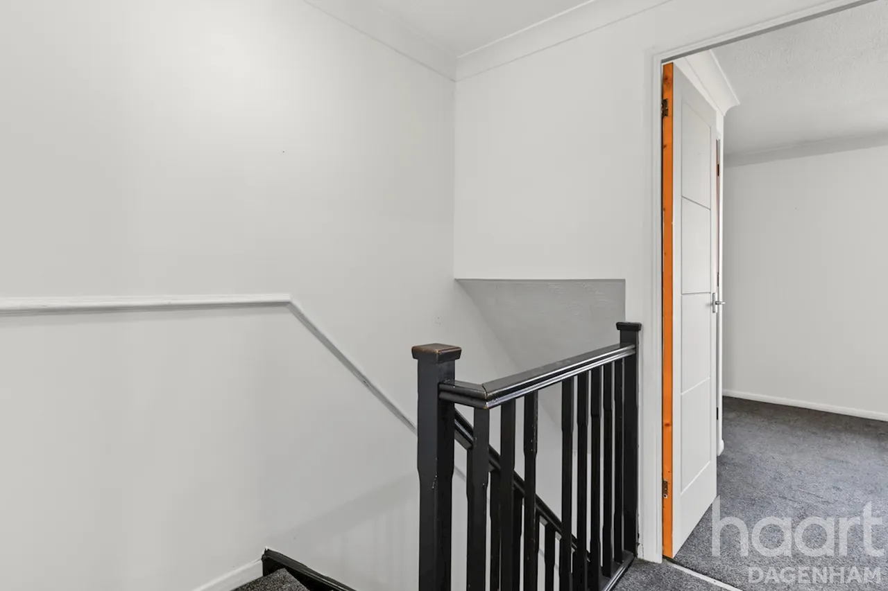 Wrights Close, Dagenham, RM10, photo 11