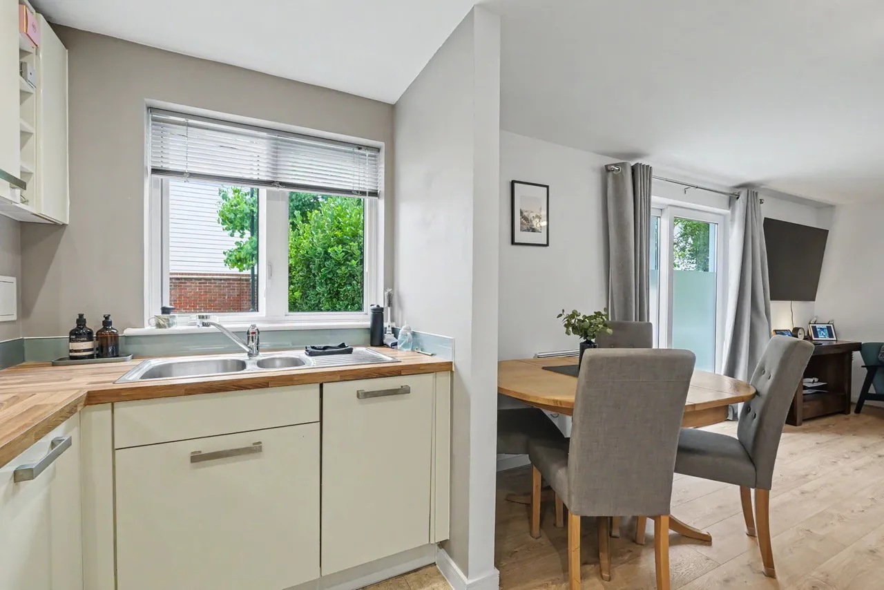 Poynder Drive, Snodland, ME6, photo 13