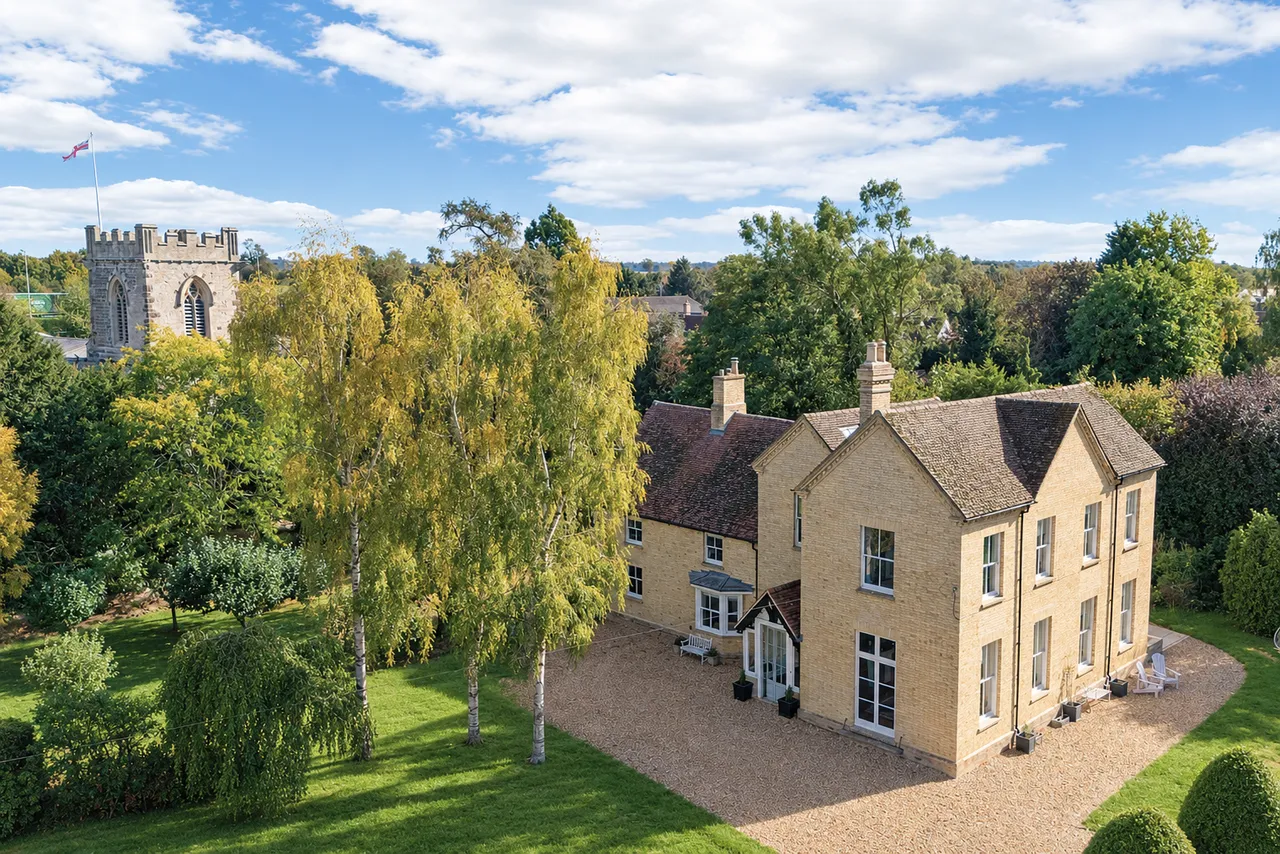 6 bed house for sale, Mill Lane, Tempsford, SG19