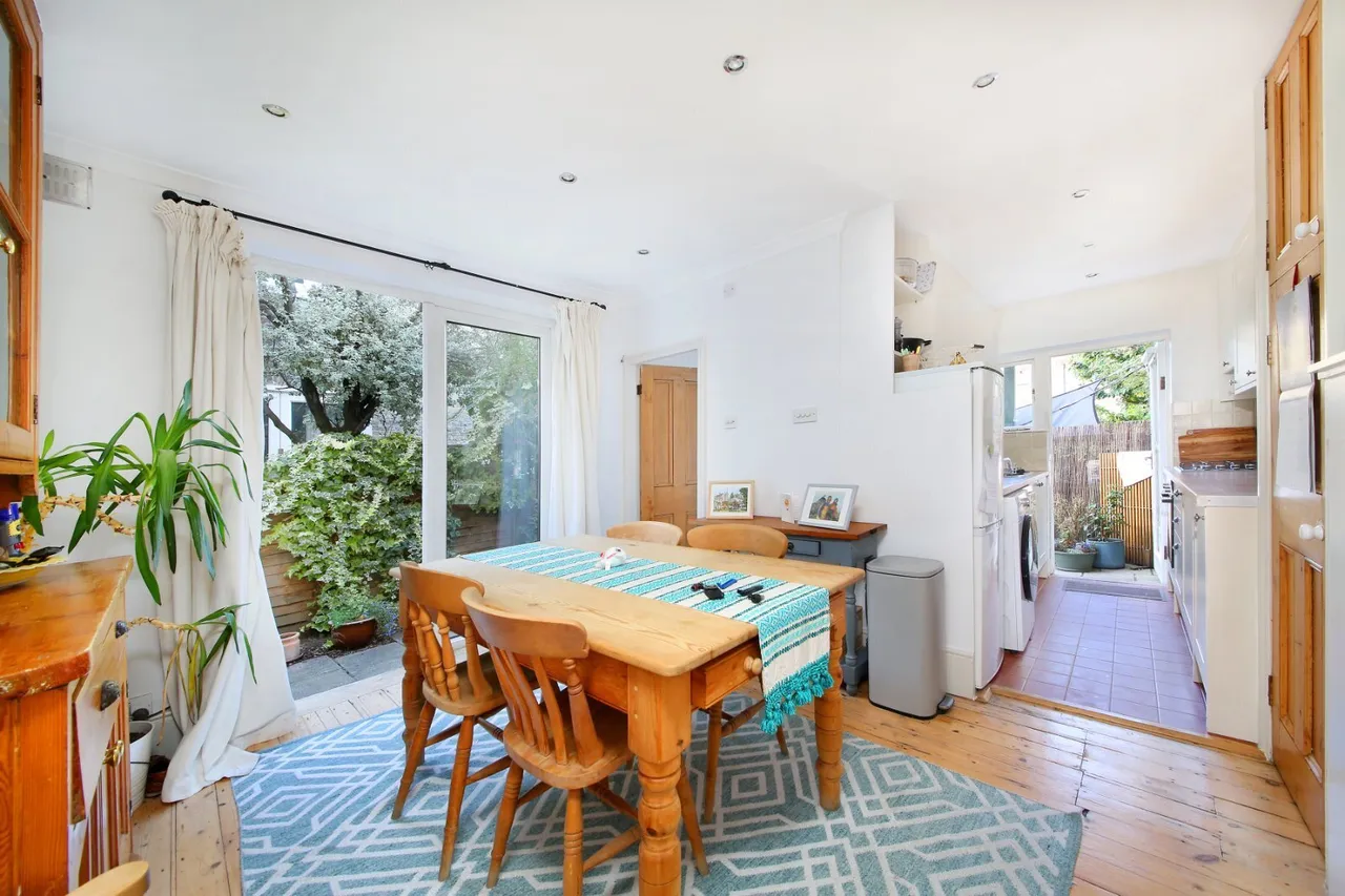 Cowley Road, Mortlake, SW14, photo 3