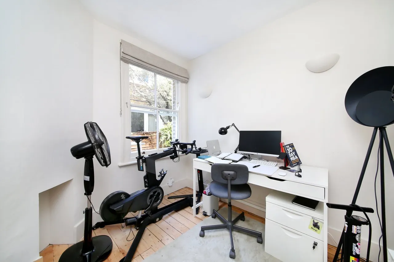 Cowley Road, Mortlake, SW14, photo 7