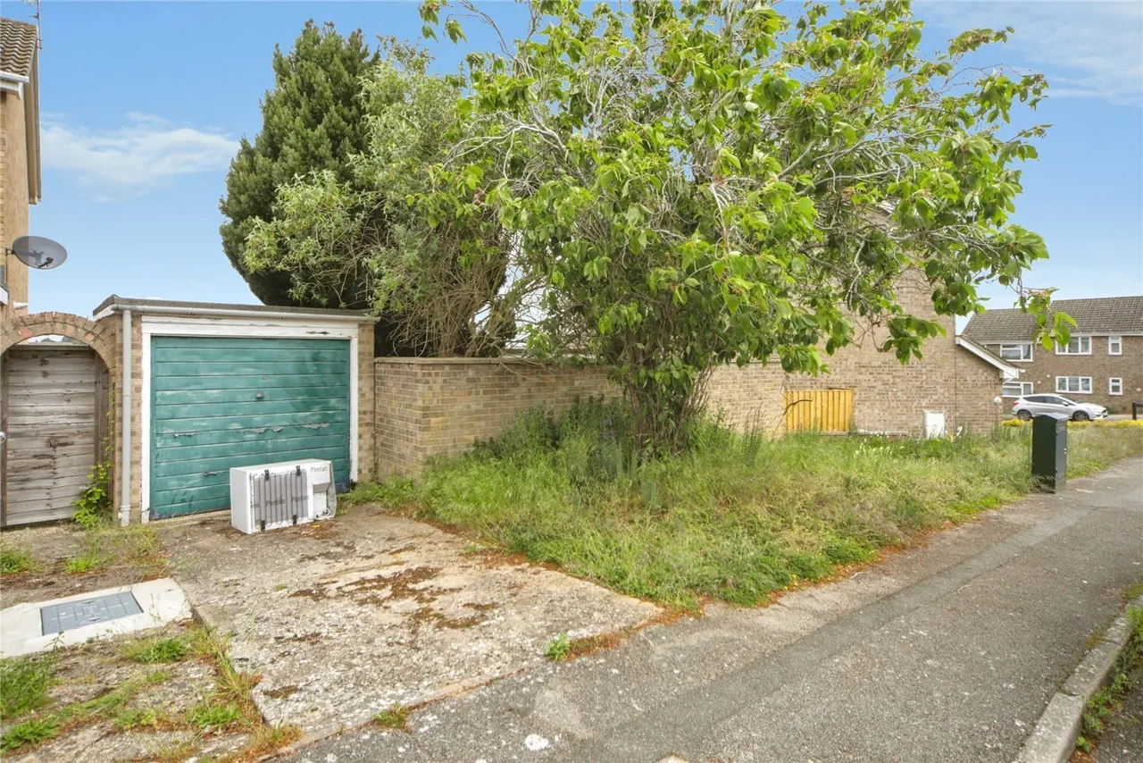 Godolphin Close, BURY ST. EDMUNDS, Suffolk, IP33, photo 16