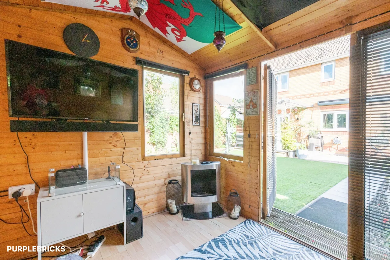 Brown Court, Cardiff, CF3, photo 27