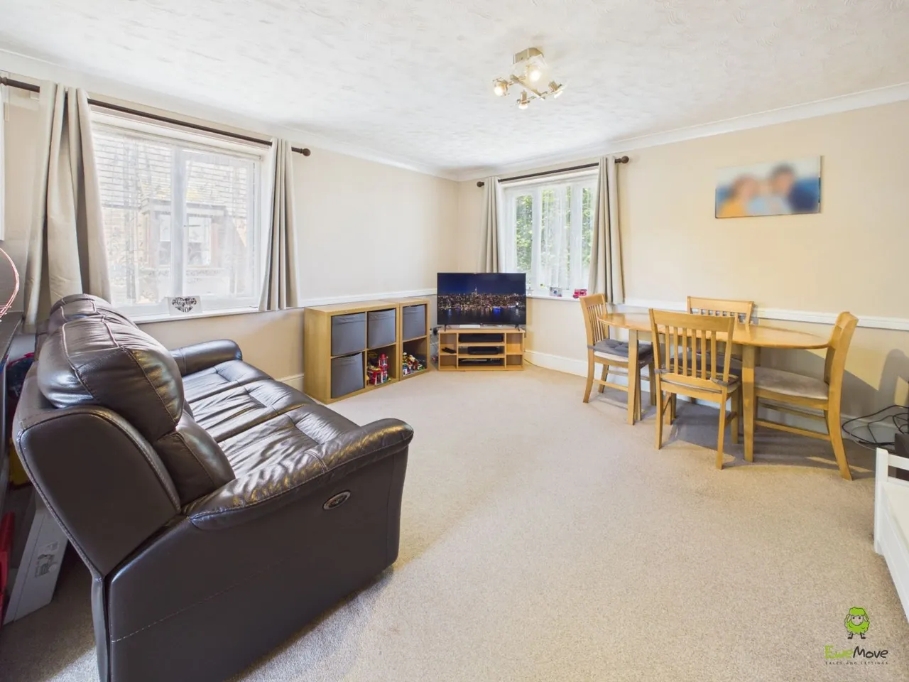 Woodfall Drive, Crayford, DA1, photo 3