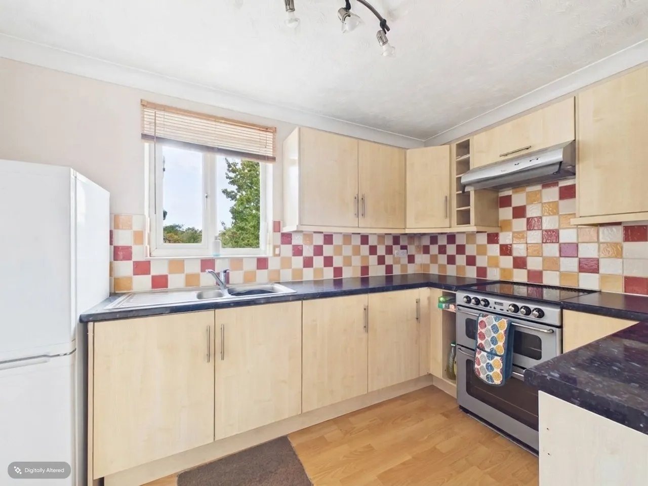 Woodfall Drive, Crayford, DA1, photo 2