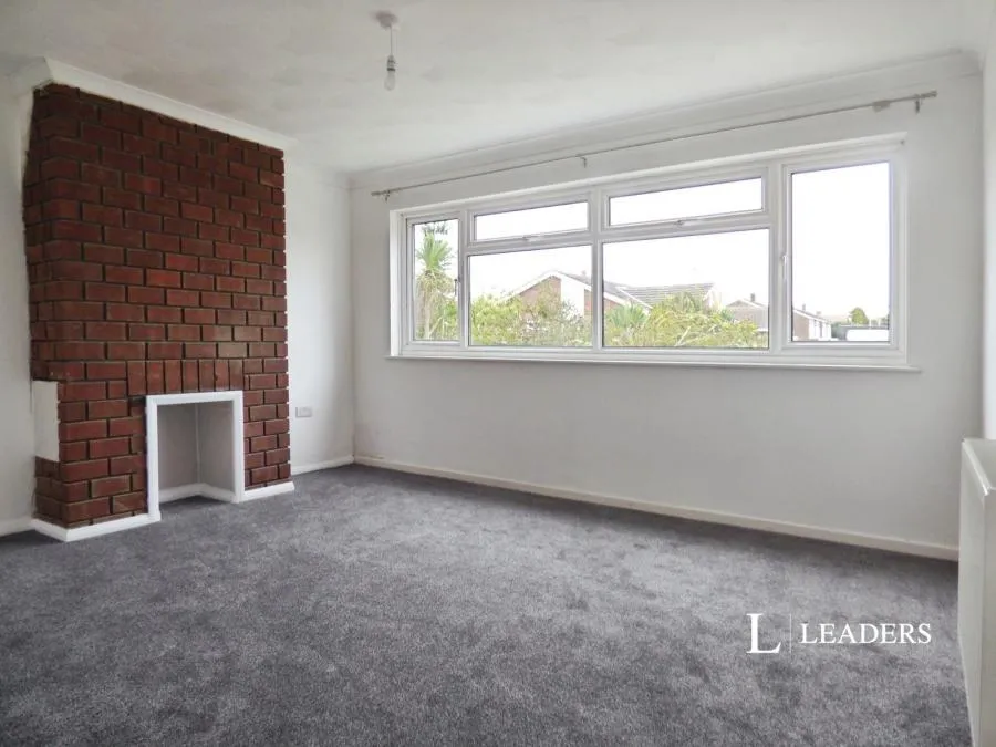 Henfield Close, Goring-by-Sea, BN12, photo 2