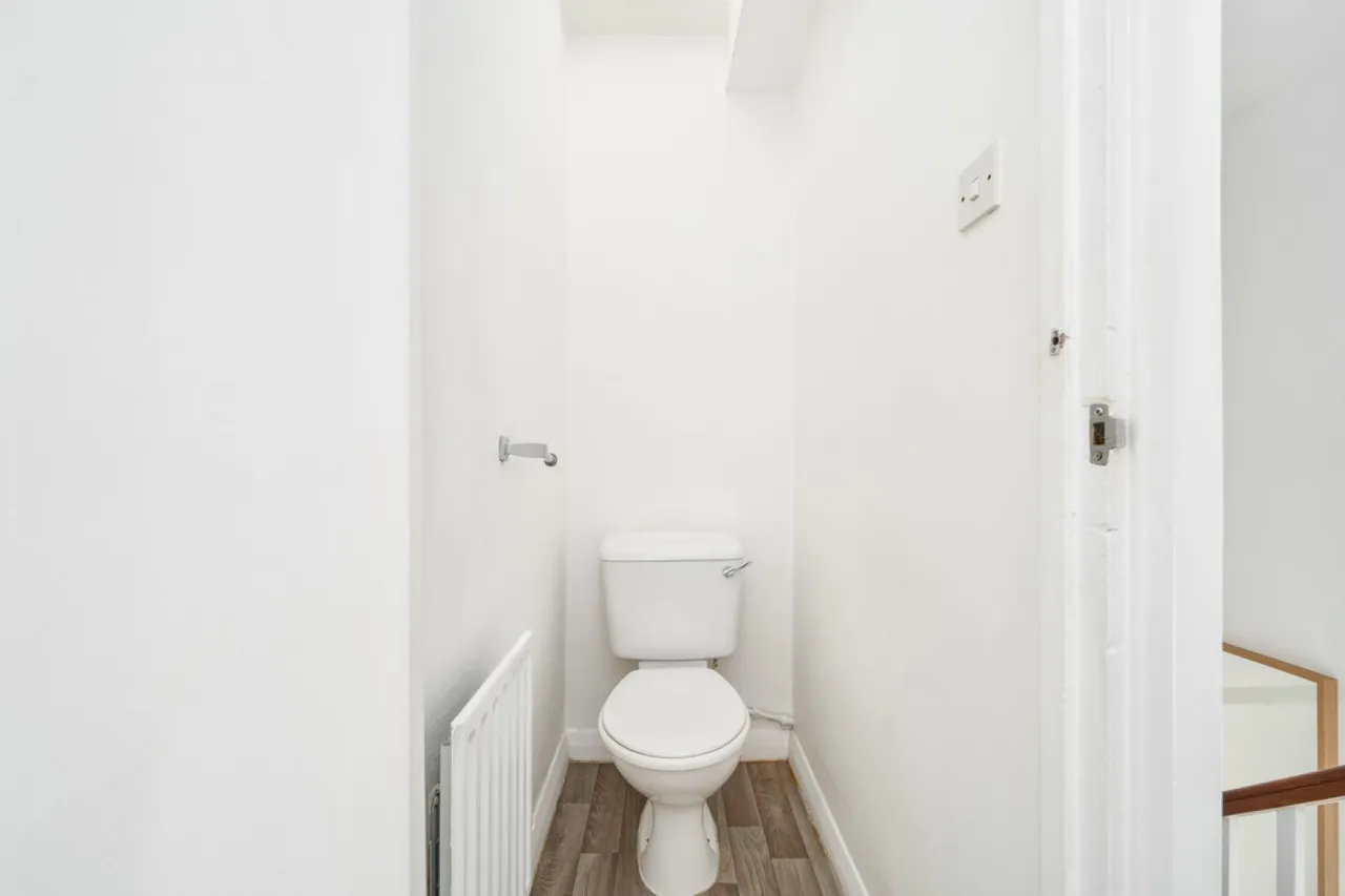 Lavender Hill, Clapham Junction, SW11, photo 11