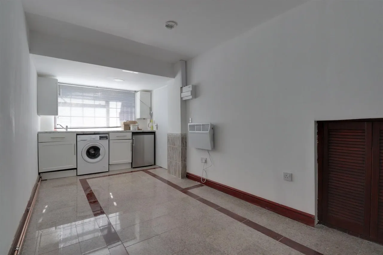 1 bed flat to rent, Swallow Drive, Northolt, UB5