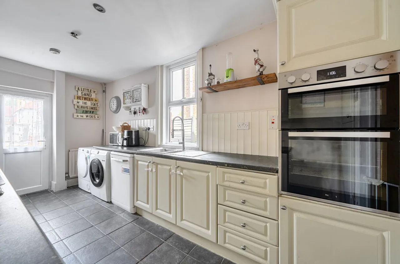 Highfield Road, Bognor Regis, PO22, photo 6