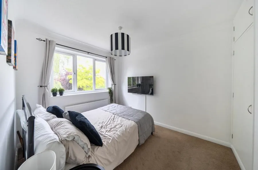Northview Road, Houghton Regis, LU5, photo 8