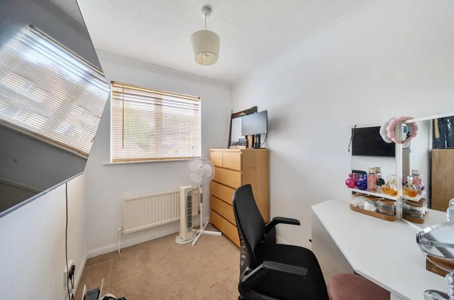 Northview Road, Houghton Regis, LU5, photo 9