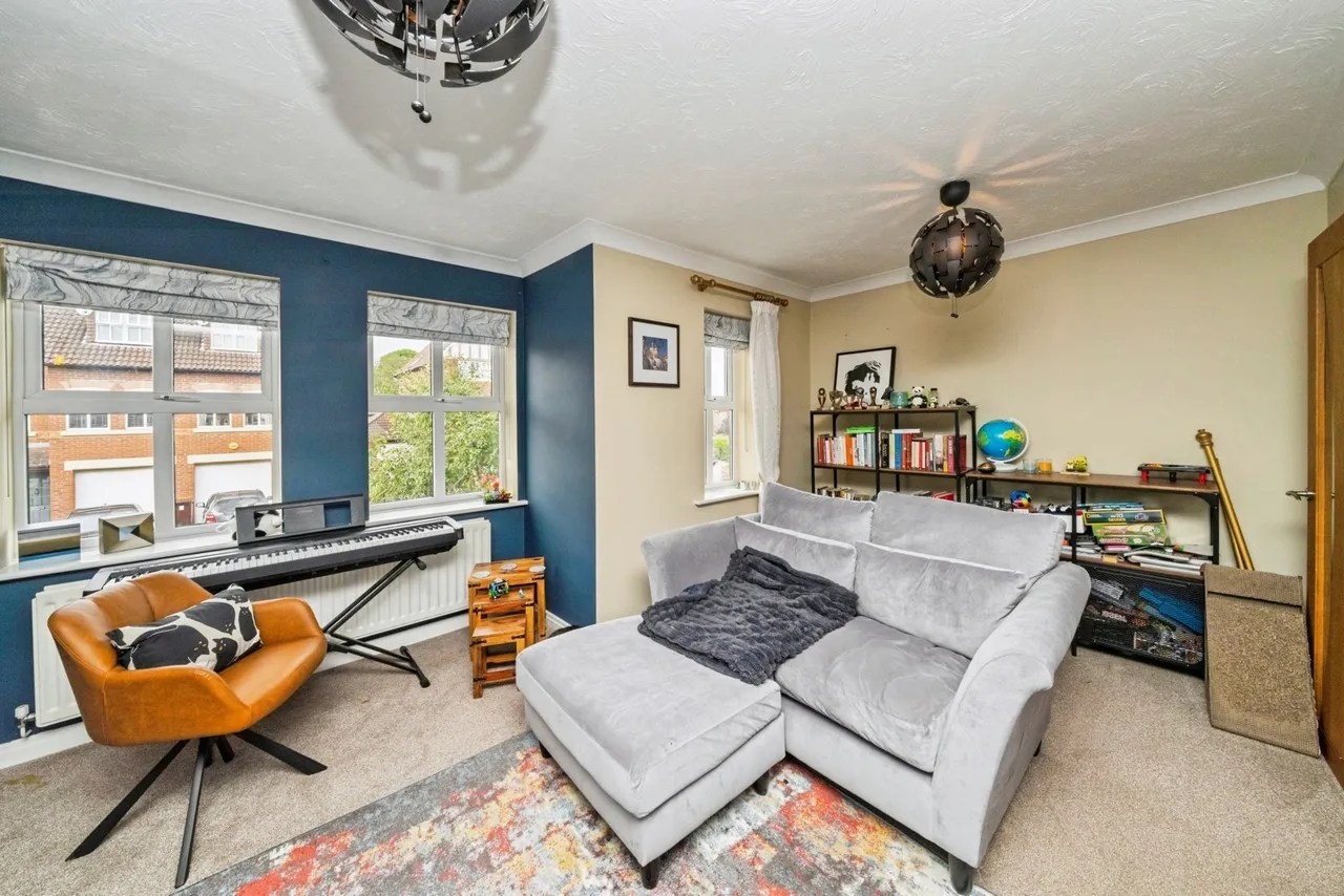 Larton Farm Close, Wirral, CH48, photo 7