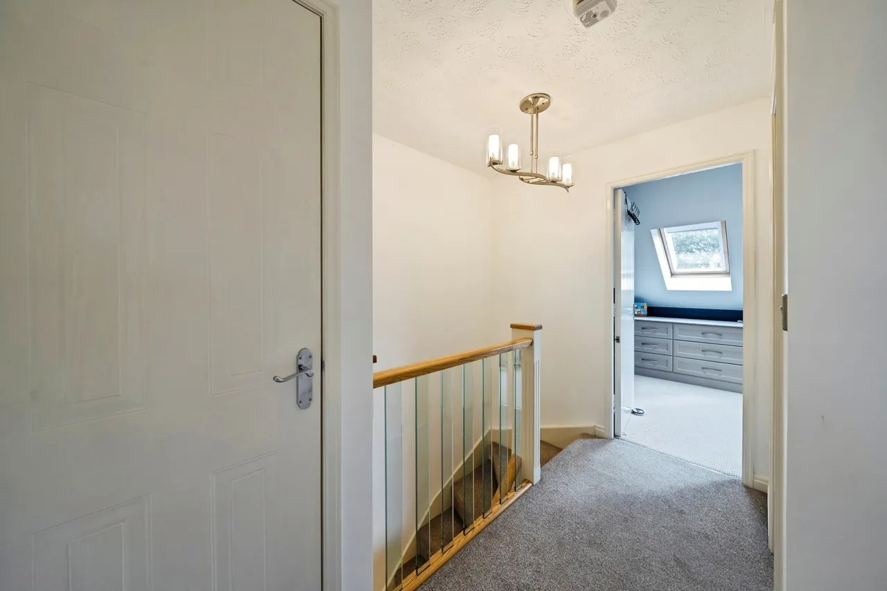Larton Farm Close, Wirral, CH48, photo 20
