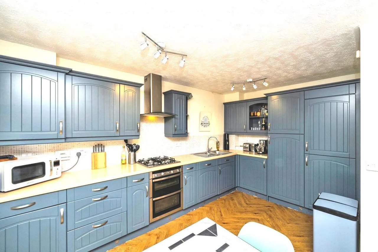 Larton Farm Close, Wirral, CH48, photo 4