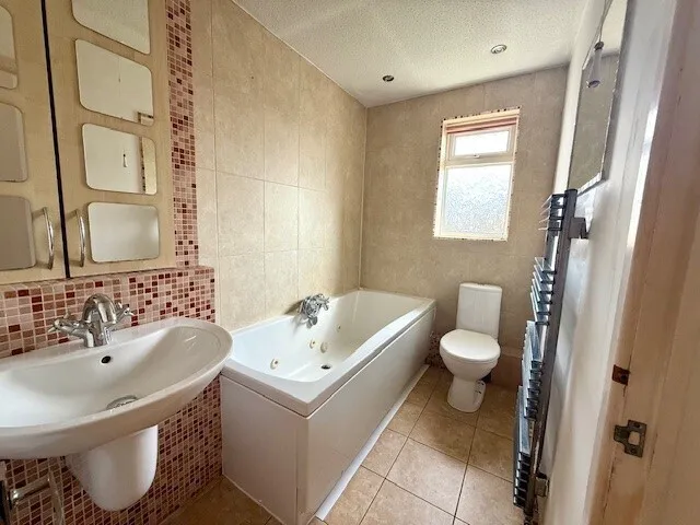 Crown Fields Close, Newton Le Willows, WA12 0JW, photo 11