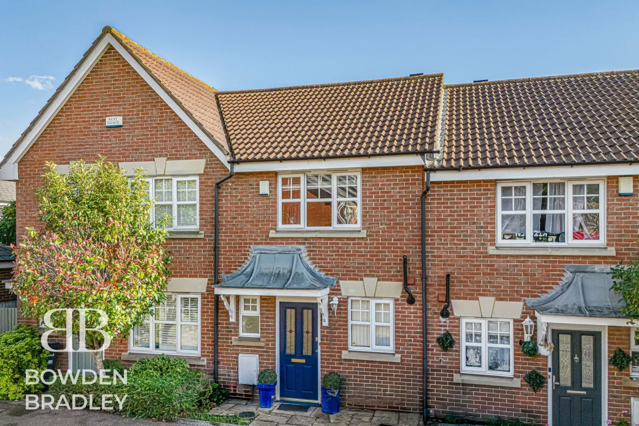 Wroxham Way, Fairlop, IG6, photo 20
