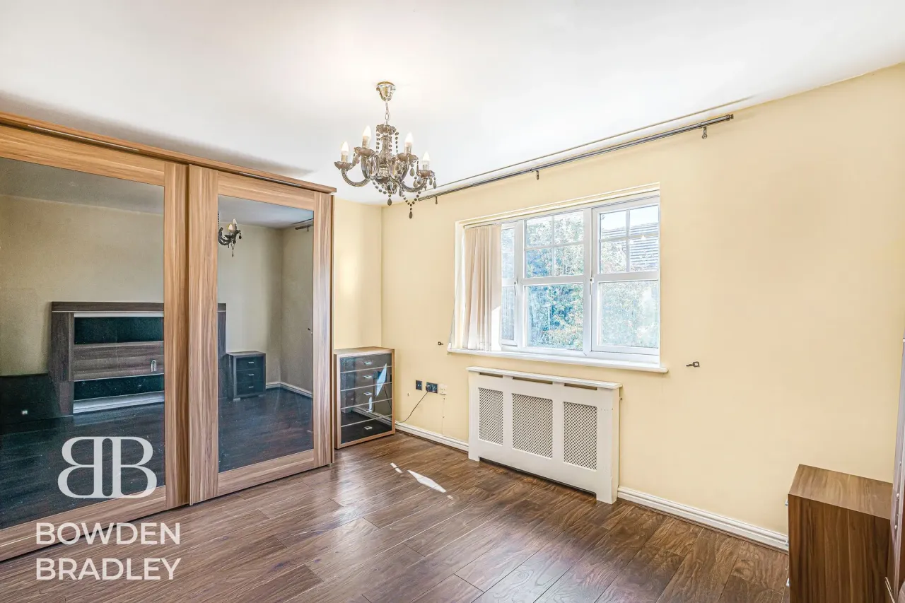 Wroxham Way, Fairlop, IG6, photo 35