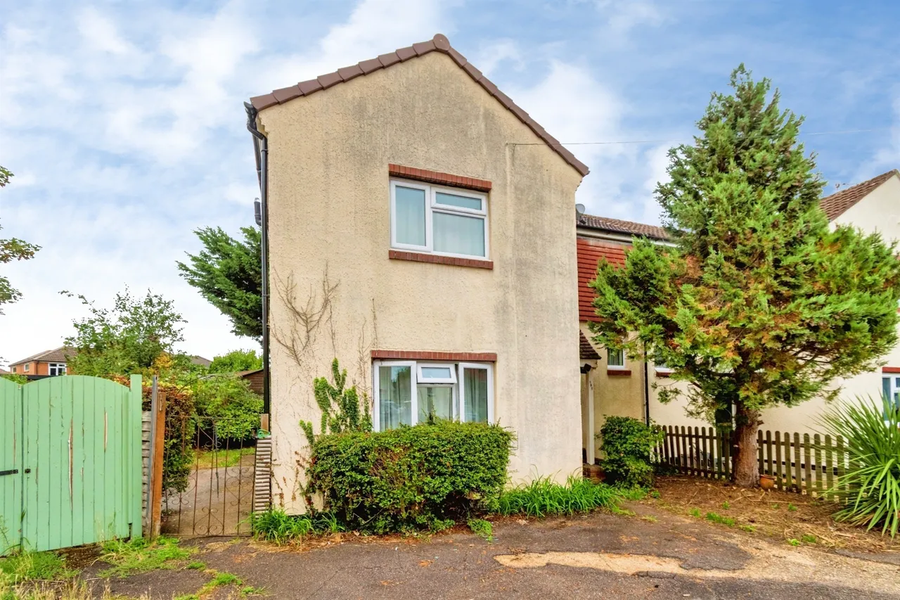 The Quadrangle, Eastleigh, SO50, photo 11