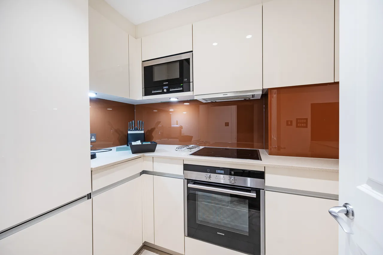 Superior One Bedroom A, Calico House, 42b Bow Lane, London, photo 2