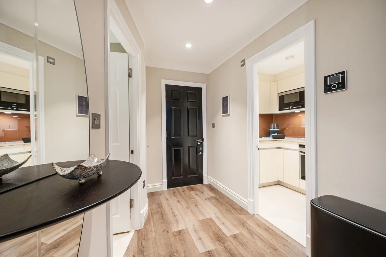 Superior One Bedroom A, Calico House, 42b Bow Lane, London, photo 6