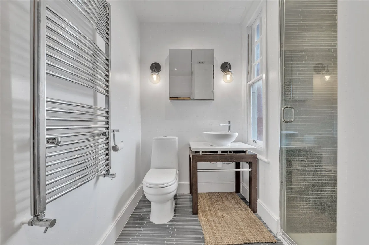 Welbeck Mansions, Inglewood Road, London, NW6, photo 2