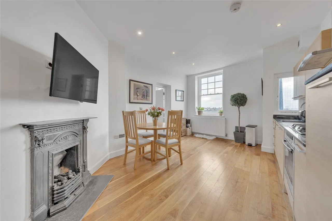Welbeck Mansions, Inglewood Road, London, NW6, photo 7