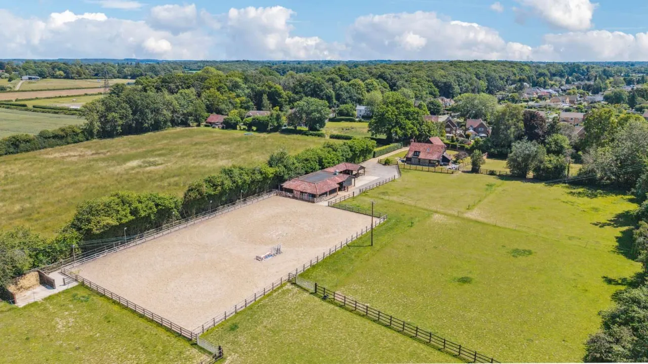 Heath End Road, Great Kingshill, HP15, photo 3