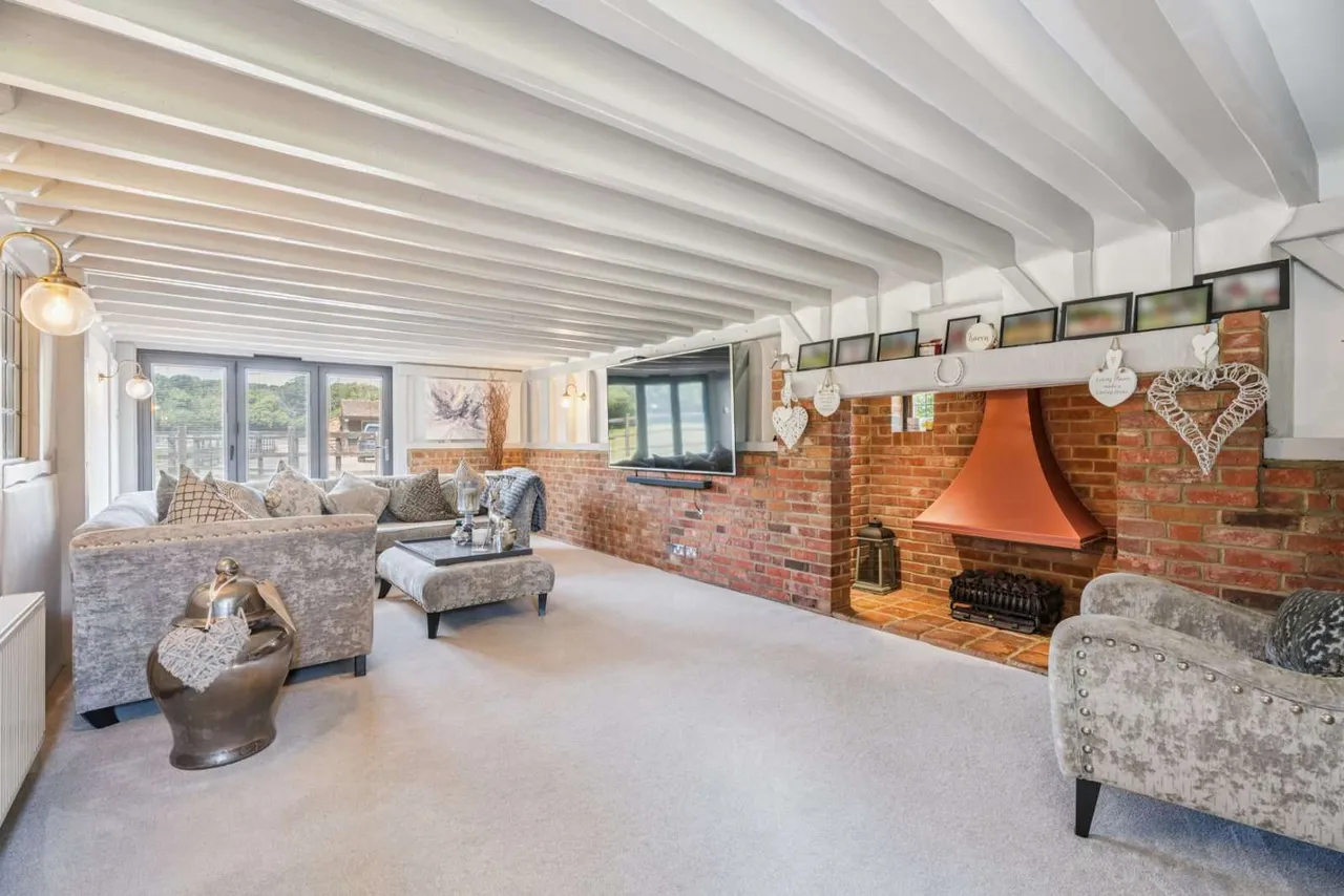 Heath End Road, Great Kingshill, HP15, photo 13
