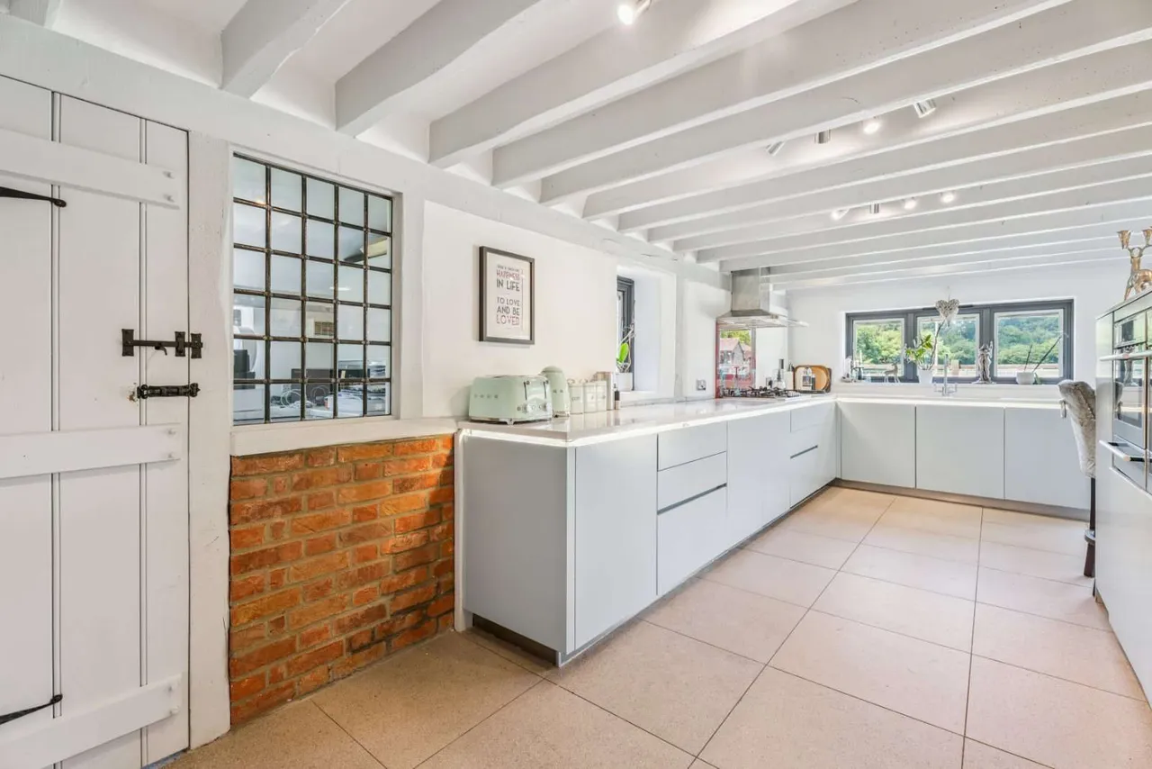 Heath End Road, Great Kingshill, HP15, photo 5