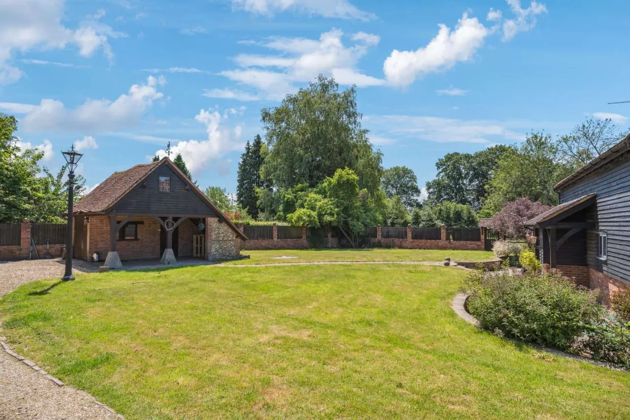 Heath End Road, Great Kingshill, HP15, photo 19