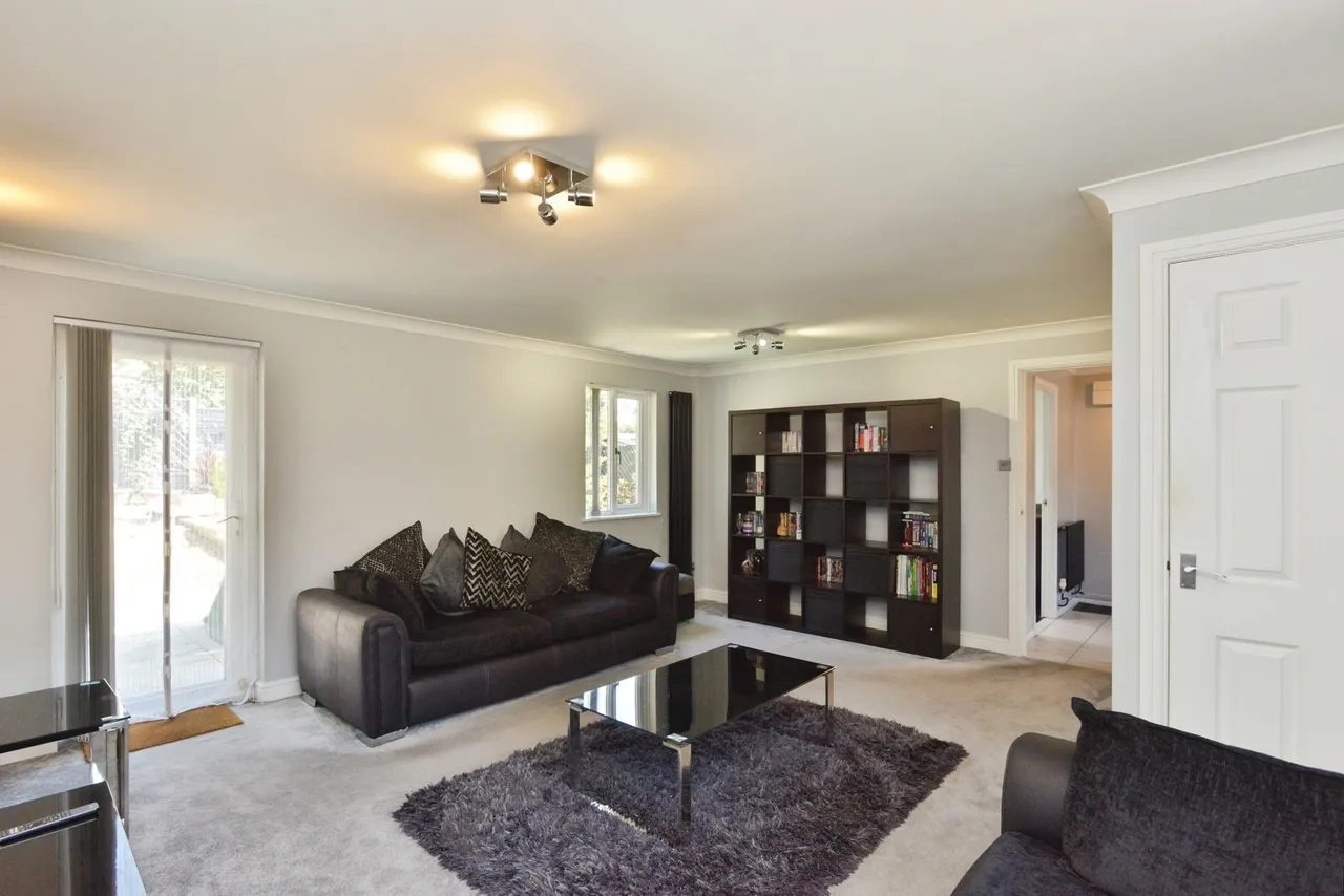Golspie Croft, Hodge Lea, Milton Keynes, Buckinghamshire, MK12, photo 7