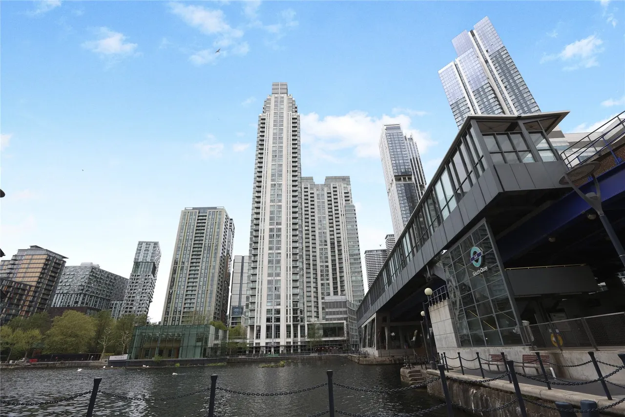 Pan Peninsula Square, London, E14, photo 18