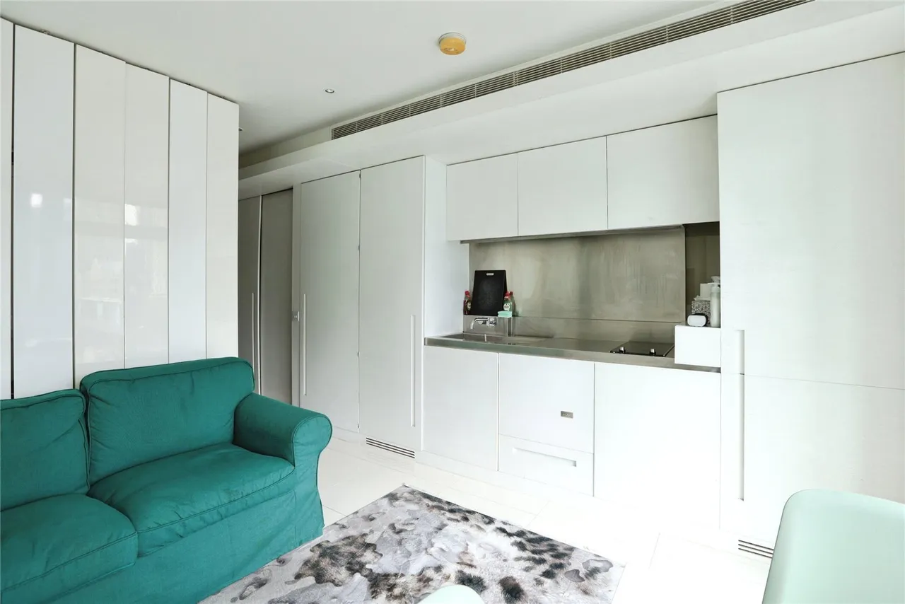 Pan Peninsula Square, London, E14, photo 3