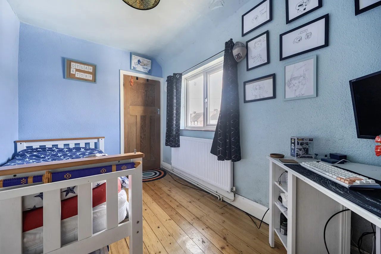 Priory Close, Denham, UB9, photo 16