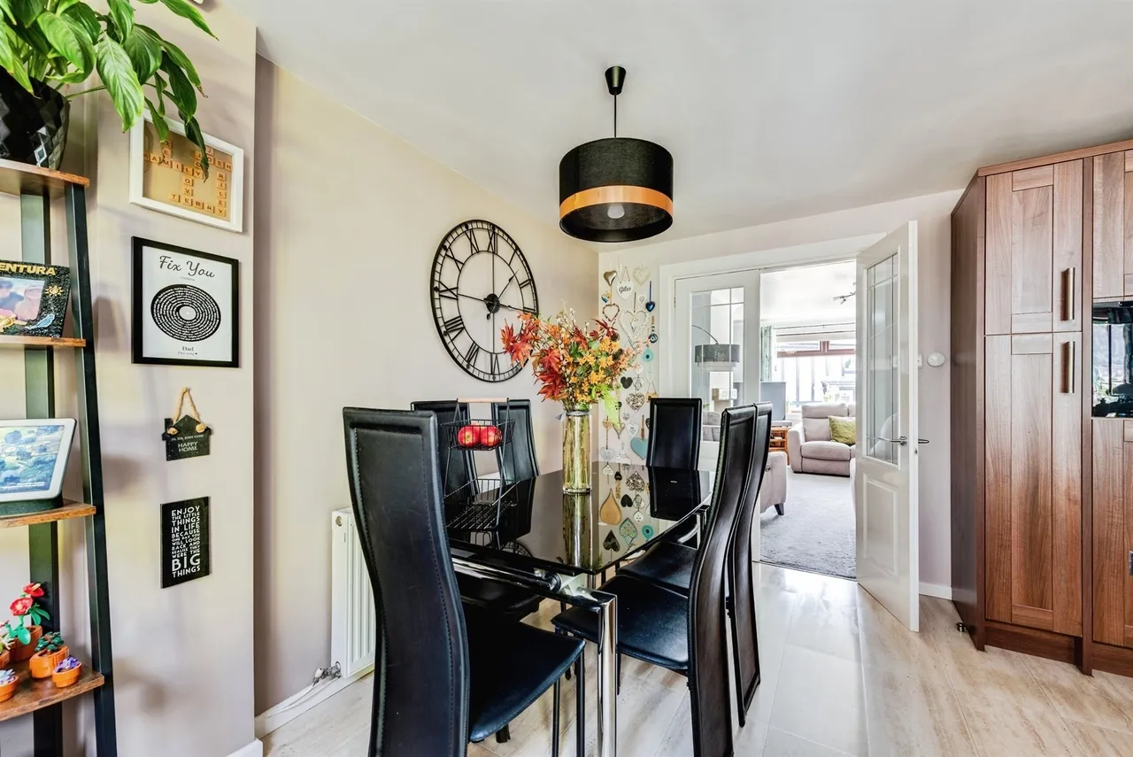 Caraway Drive, Swindon, SN2, photo 6
