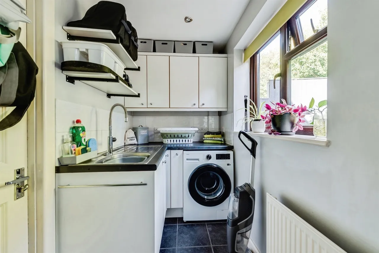 Caraway Drive, Swindon, SN2, photo 7