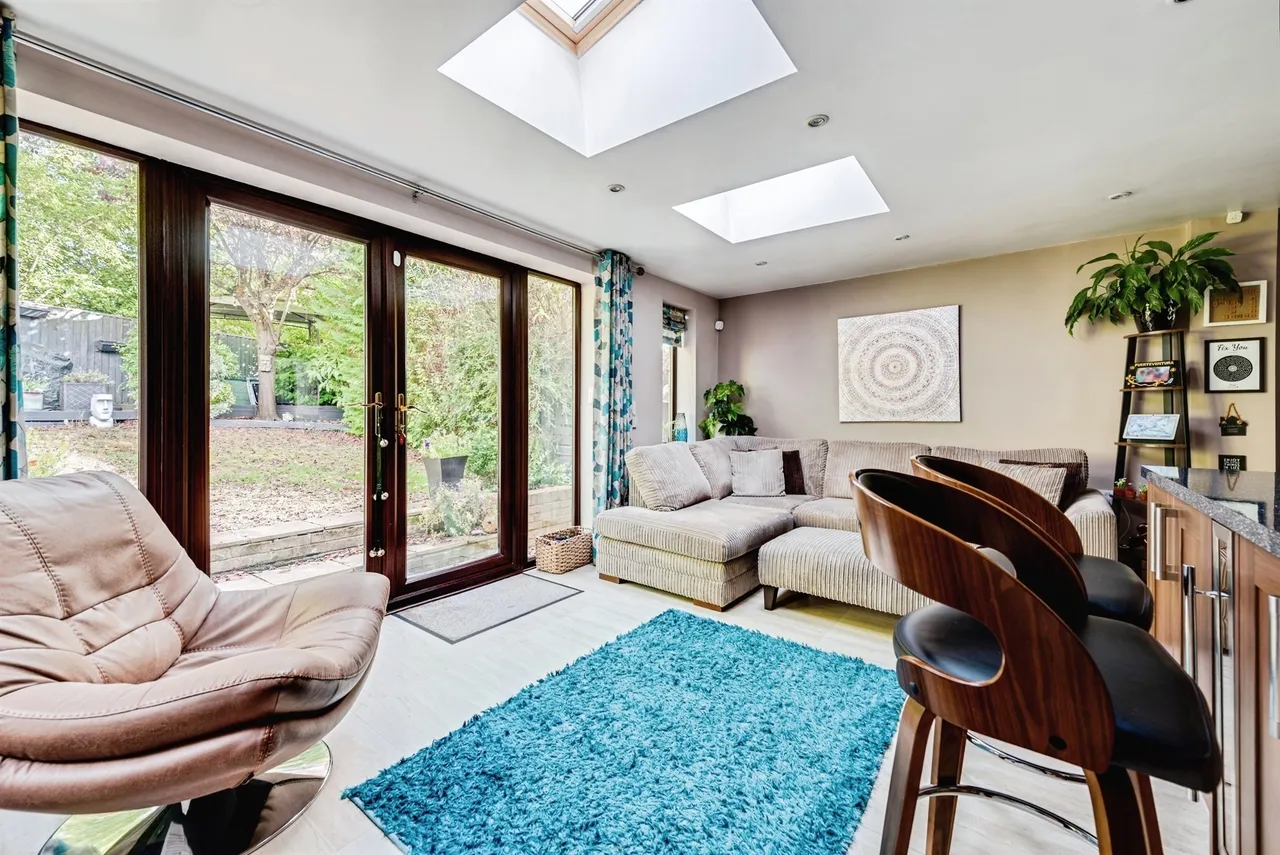 Caraway Drive, Swindon, SN2, photo 5